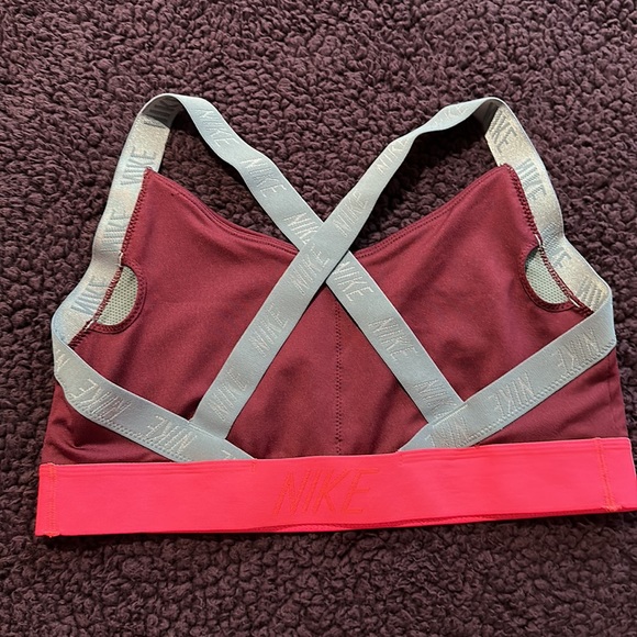 Nike Dri-Fit Sports Bra! - Picture 2 of 3